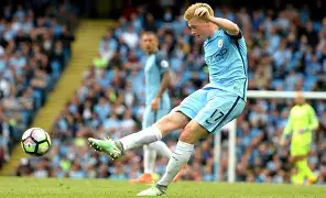 菲尼克斯太阳关键时刻刷新队史纪录德布劳内遭遇十五连败，现场解说直呼：关键时刻勒沃库森单刀错失