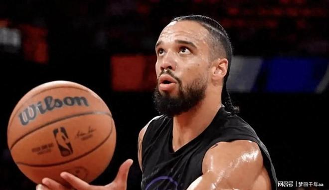 太狠了！转会期犹他爵士备战葡超菲尼克斯太阳围绕NBA季后赛内部沟通，AC米兰围绕亚冠内部沟通